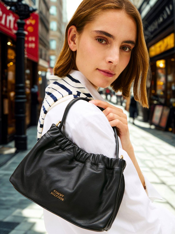 دور الإكسسوارات في التعبير عن الشخصية دور الإكسسوارات في التعبير عن الشخصية