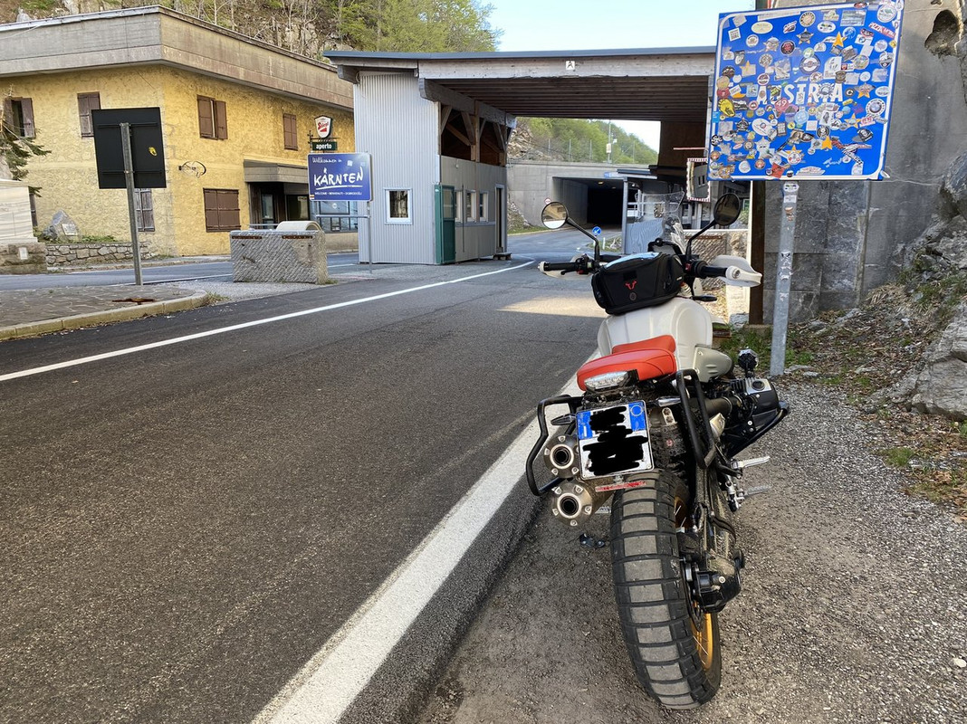 0CE9ACA5-B18B-47C7-843D-E36C2CB3507D