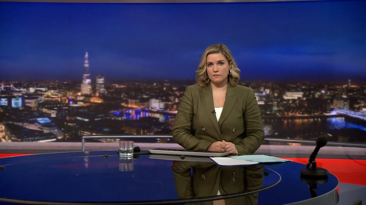 12.26 - 02.00.00 - BBC World News. International news from the Britis....ts_snapshot_06.07.438