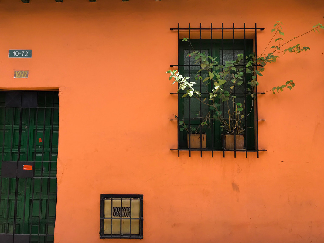 Orangewall.jpg