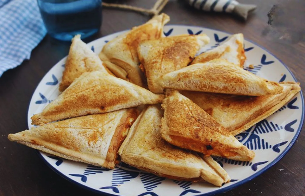 ¿Qué preparar con pan de molde? Haz unas empanadillas crujientes en minutos