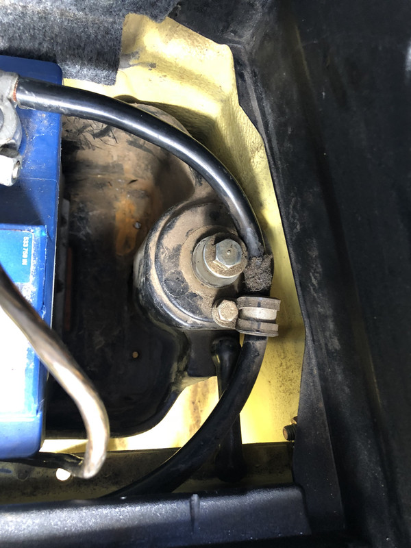 1022276A-FB6B-400A-8D12-00353FDC6A39