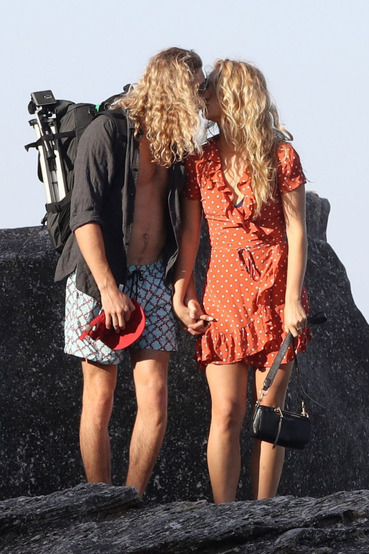 Sailor-Brinkley-Cook-UpskirtSTARS.com-4- (20)