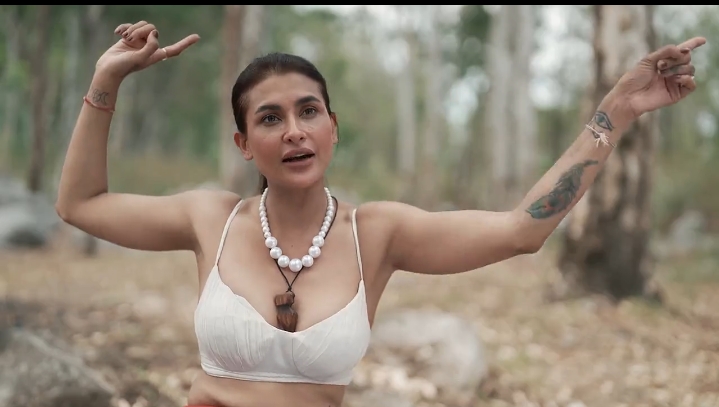 Screenshot of Reality Ranis of the Jungle  [S01 Ep 1-4] (2024) &mdash; S01 &bull; Hindi on MovieLinkBD