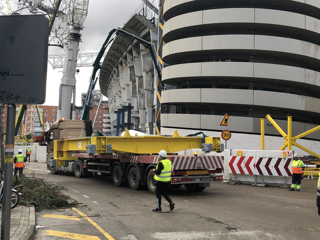 EBB7EE4E-17A9-4CC3-A21E-AC613A26FC5A