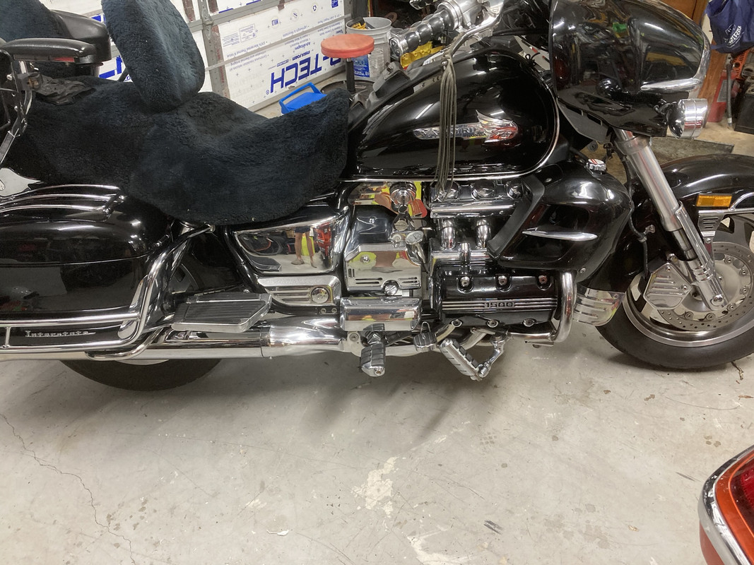 32470333-F347-4A35-BA0B-34C03288C0AF