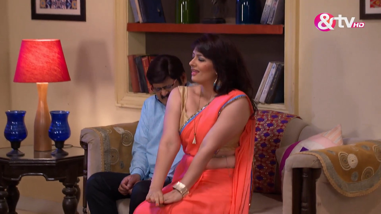 falguni rajani hot show.mp4_snapshot_00.40.129