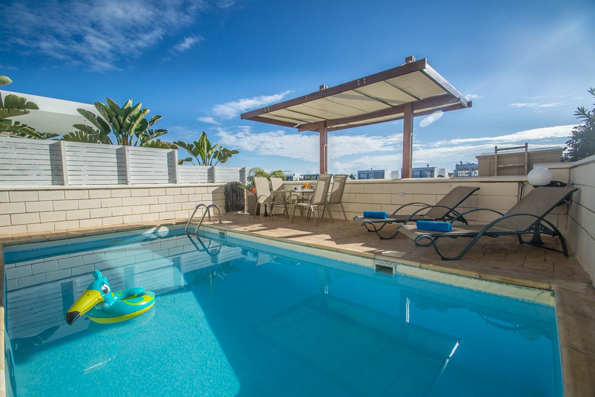 3-VILLA-IN-KAPPARIS-FOR-RENT