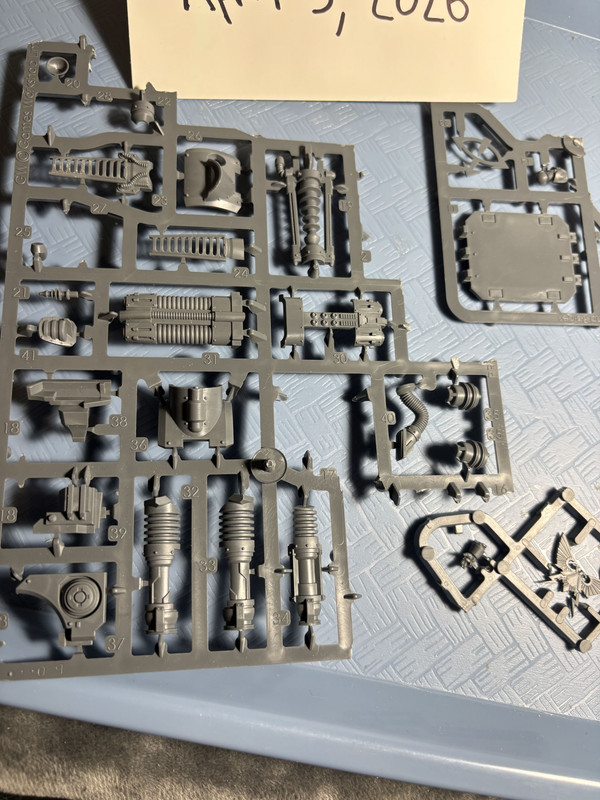 Tanks Bits on Sprues 26