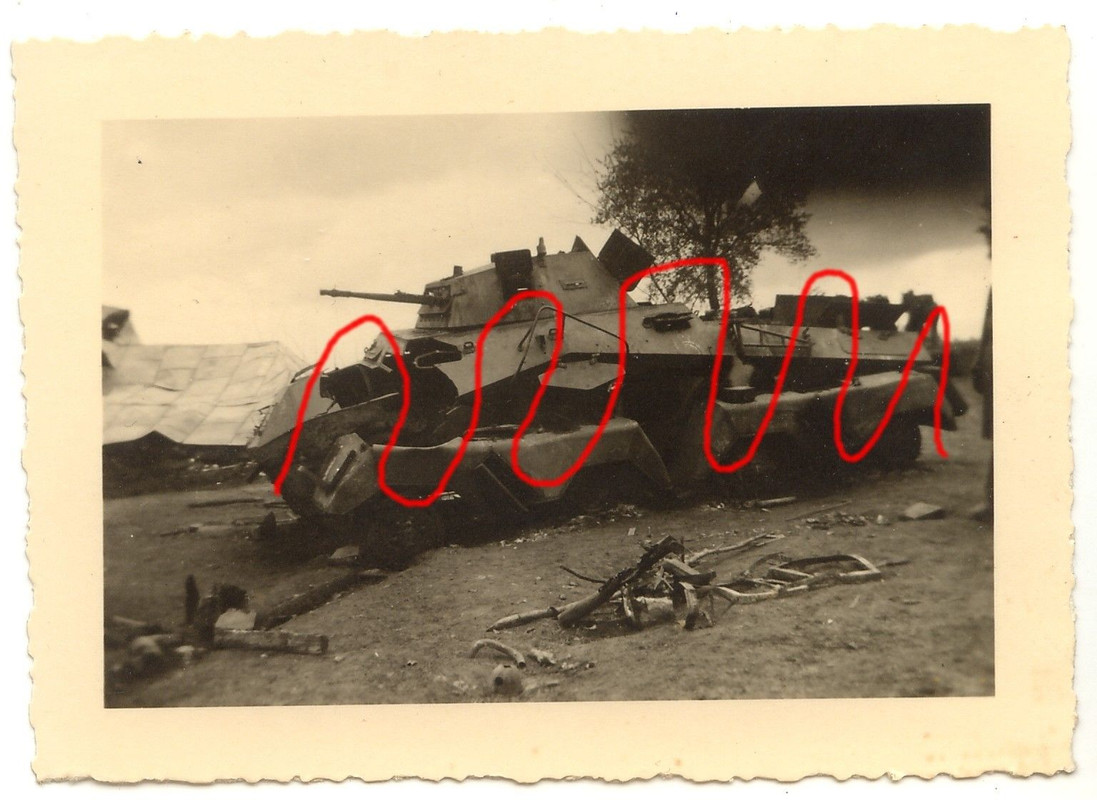 Deutscher Panzer Spähwagen 8-Rad abgeschossen WK