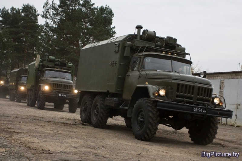 Колонна военных машин