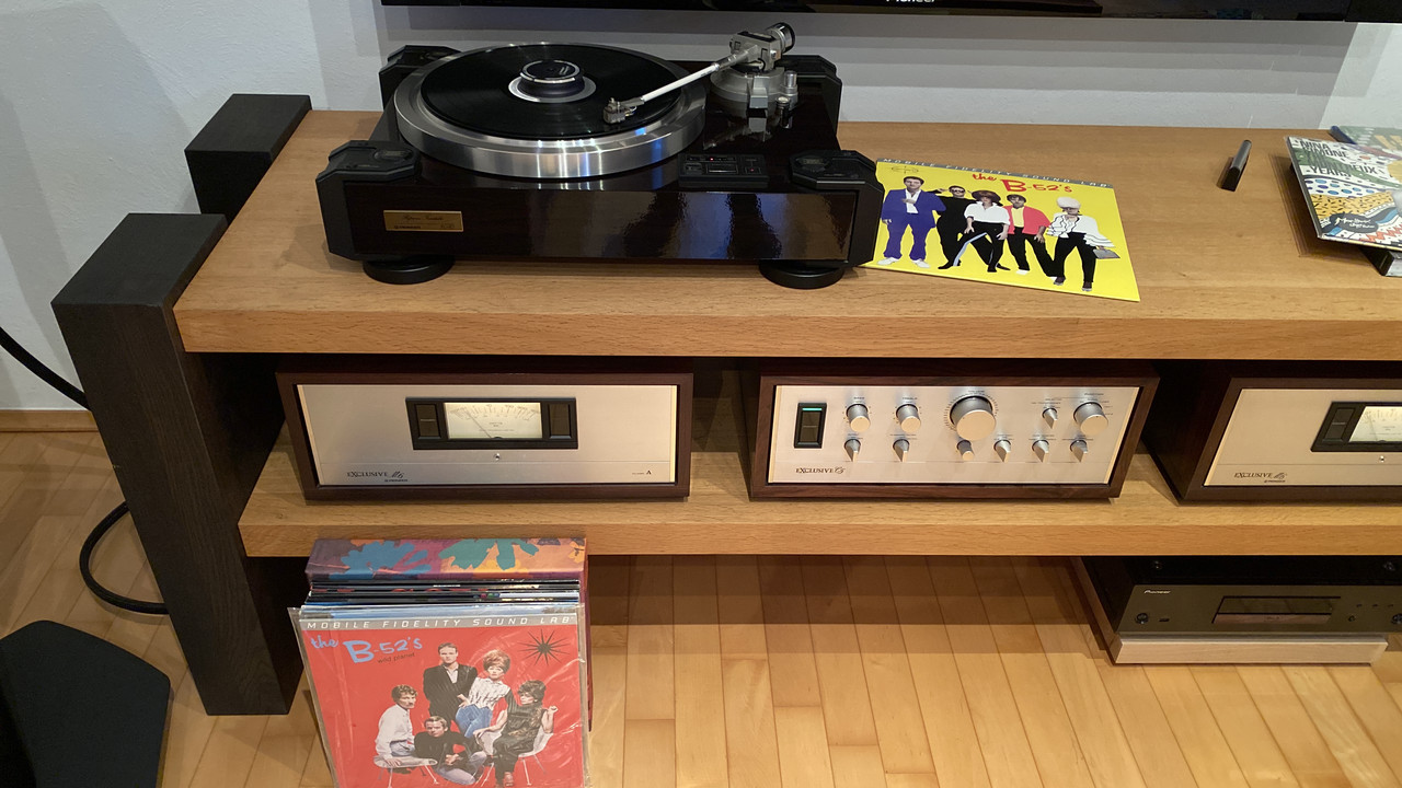 310525E9-99B5-4D2F-AE9C-36B5A6CAE157