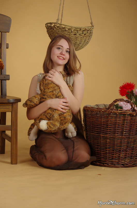 MarvelCharm_Nicolette-Basket-Lady-063