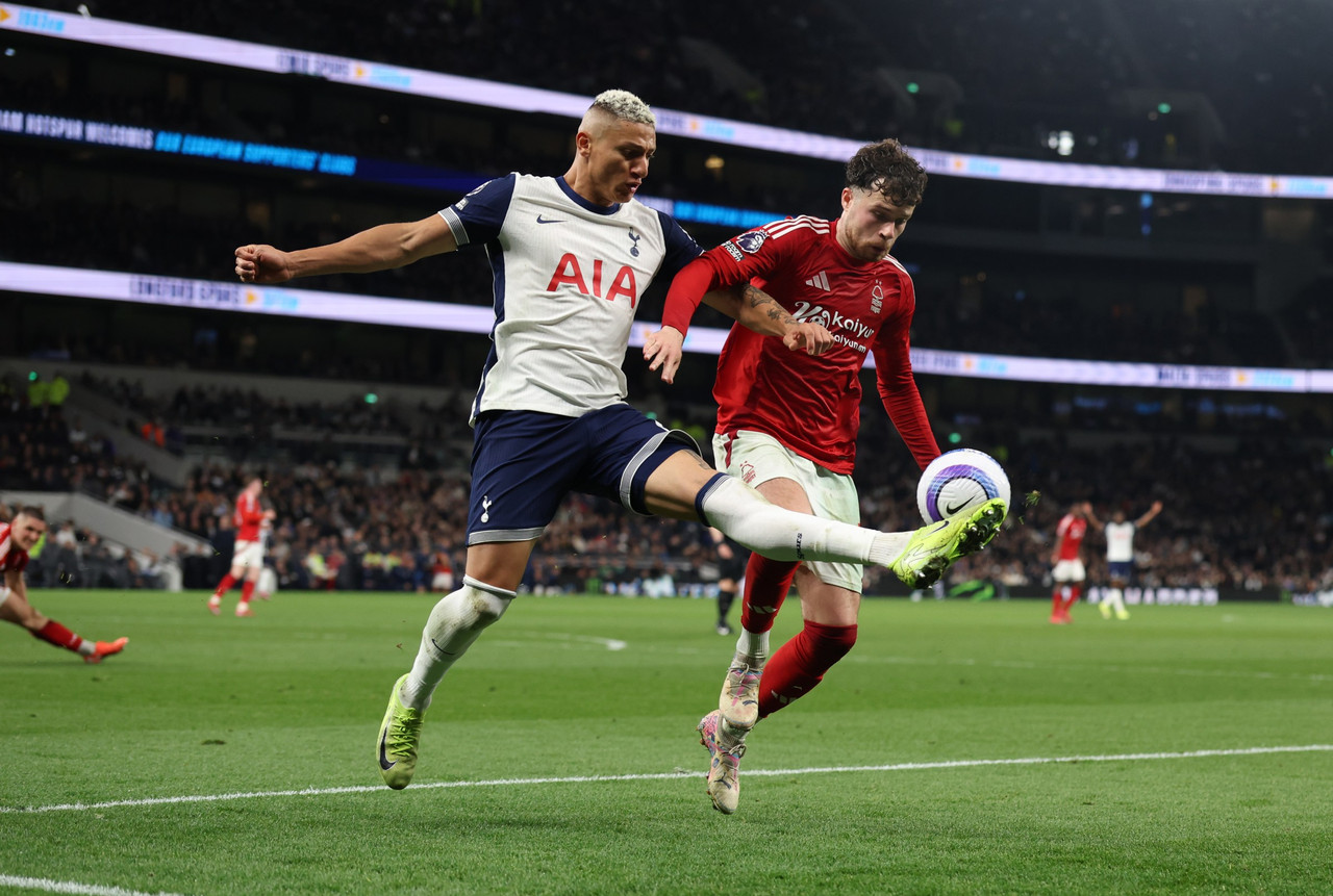 Soi kèo tổng cộng bàn nhiềụi bại trận Sunderland - Leeds United cộng KeoNhaCai - Nhận định kế hoạch cũng như Dự kiến không sai lệch từ phần nhiều chuyên gia