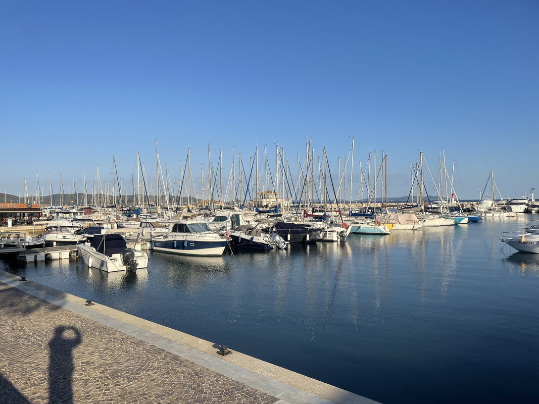 EB322DCA-A8DC-412A-9EE9-3A2919D4306A