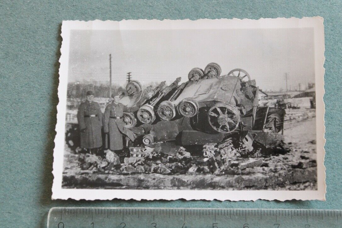 Foto Photo 129015 deutscher Panzer german tank abgeschossen zerstört in Russland
