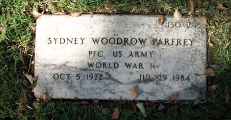 BATTLE-BULGE-WOODROW-PARFREY-GRAVE-3-B-FOTOR.jpg