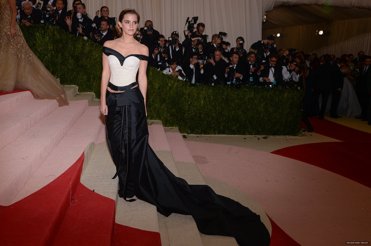 emmawatson-updates.com (264)