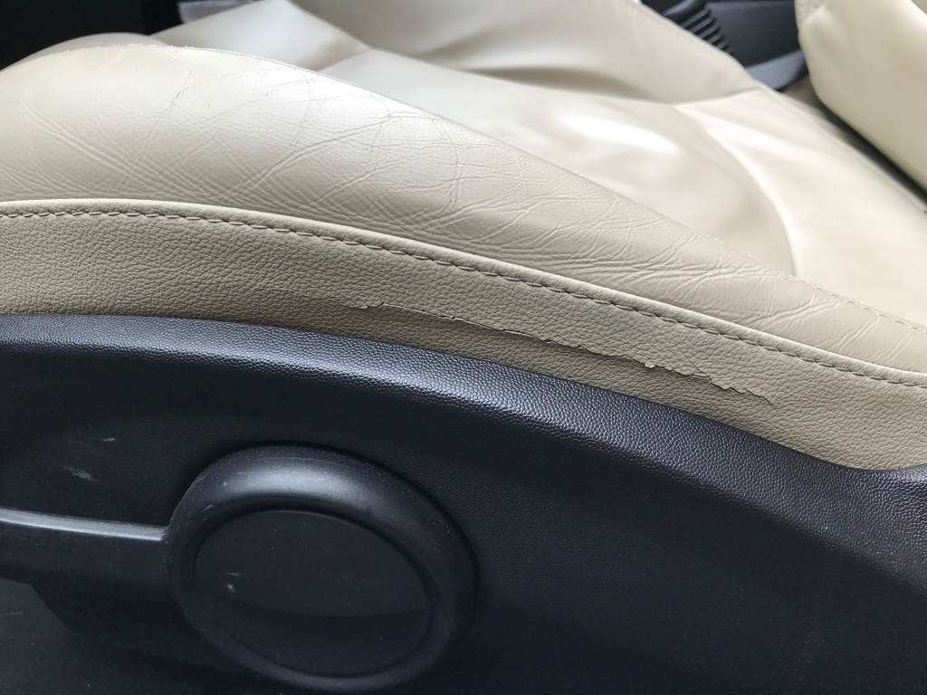 ECB88910-6B7A-4723-8F77-7F7CCBBACA92_1_105_c