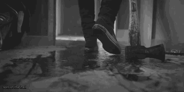 [Image: axe-drag.gif]