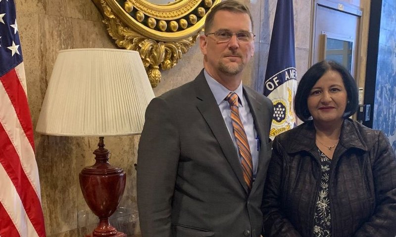 Dinorah Figuera y Gobierno de Estados Unidos Dinorah Figuera y Gobierno de Estados Unidos