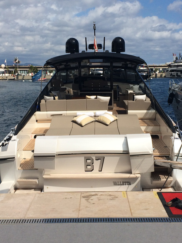 B262C383-EDA2-434C-A1A4-5488F1BCDFBB