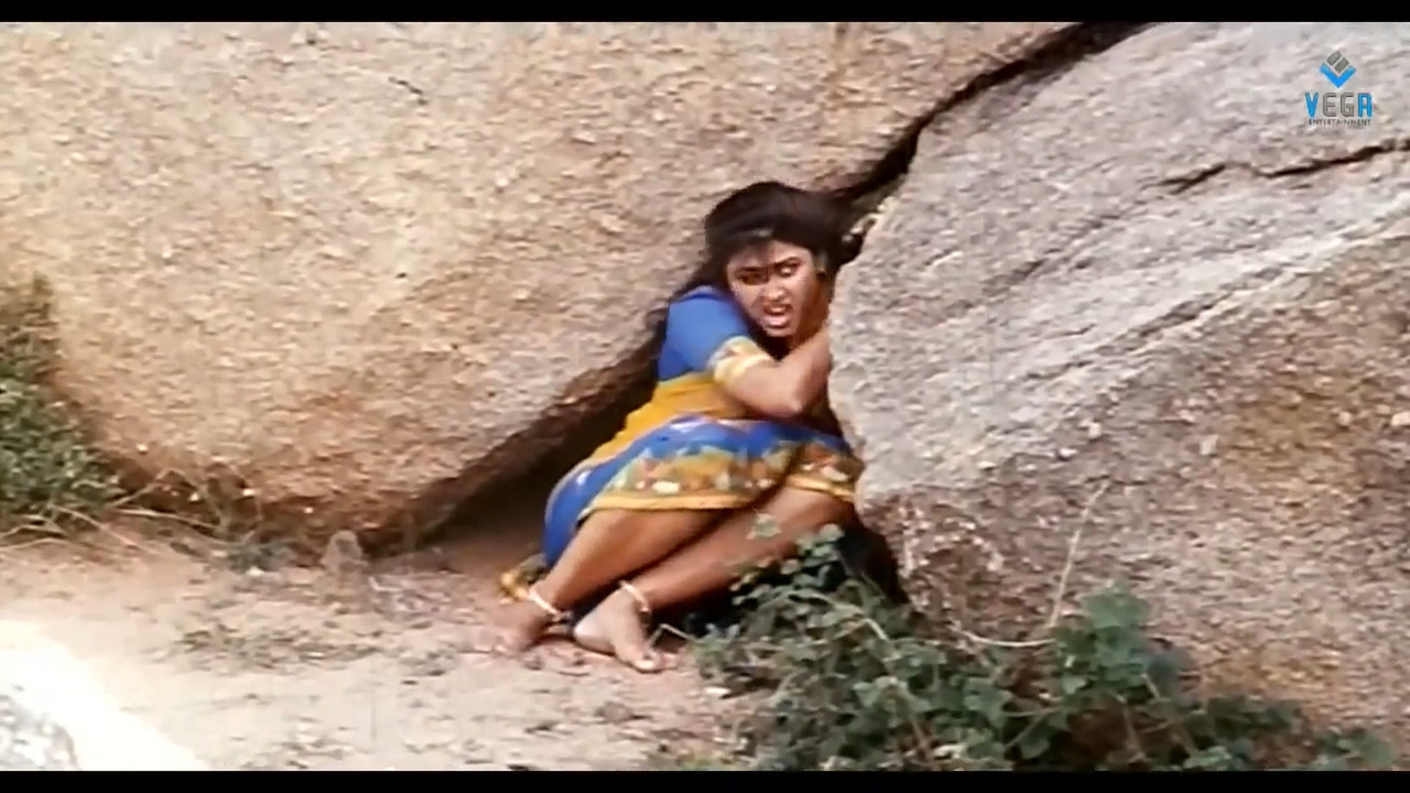 Dolly Minhas Palviahgam Avi - Villains Troubles a Women_4MxpygcjgQs.mp4_20220519_114855.103