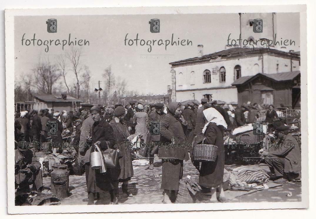 org. Foto Russland Nord Ortschaft Bevölkerung Markt