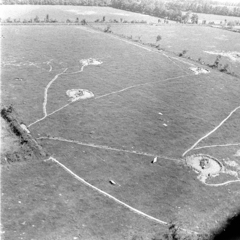 Vista aéreas de las Baterias Maisy, Normandía, tomadas días después del desembarco. junio 1944.