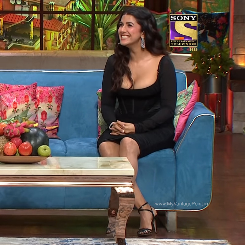 nimrat-kaur-hd-photos-in-the-kapil-sharma-show-promoting-dasvi-2022