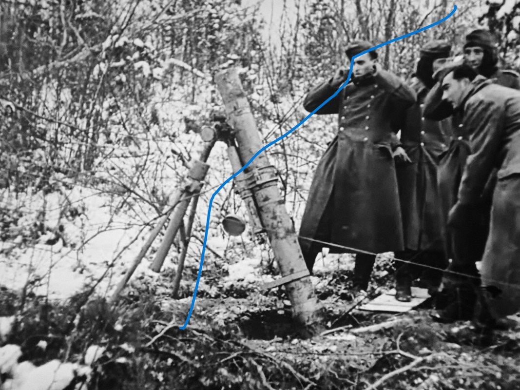 Foto Deutsche Soldaten mit 12cm Granatwerfer im Osten 1941