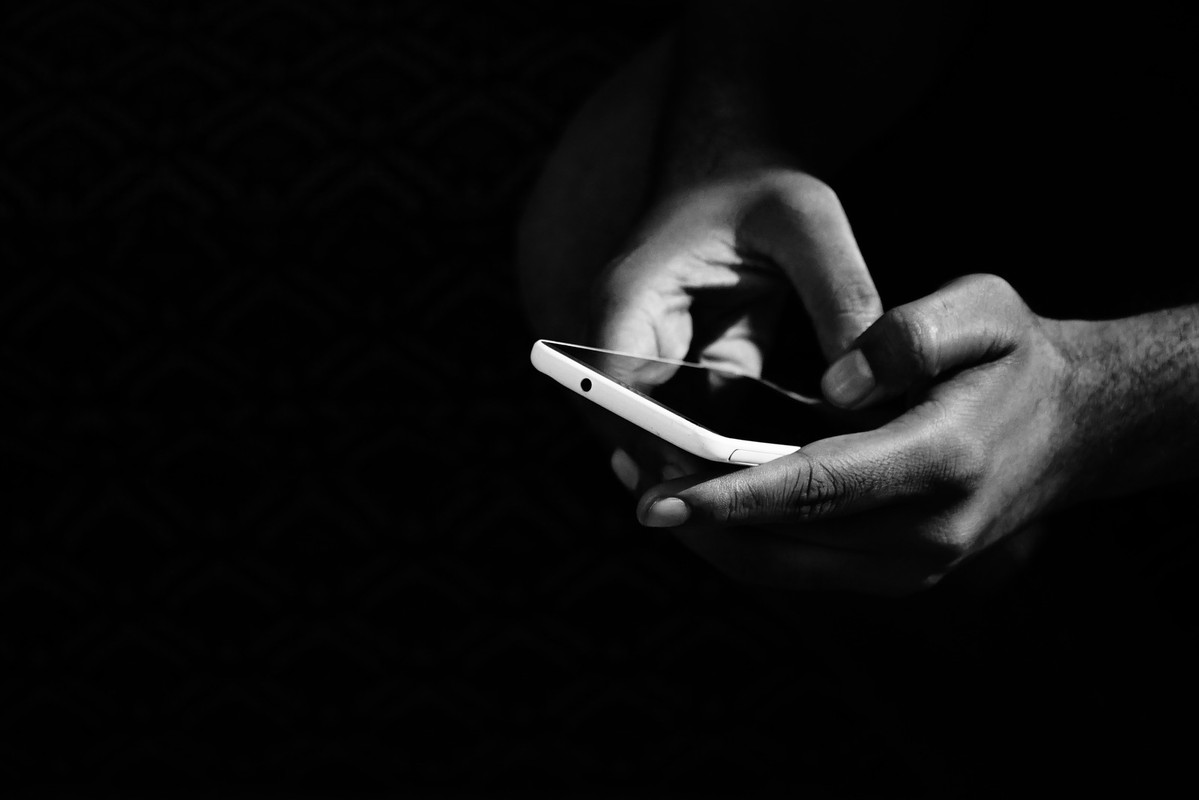 blacknwhitehandsphone.jpg