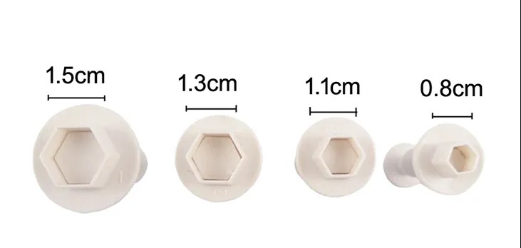 Set Molde cortador marcador con expulsor forma de Hexágonos para decoración de pasteles tortas, modelado de pastillaje y en tus manualidades con porcelana fría, masa o pasta flexible por 4 piezas