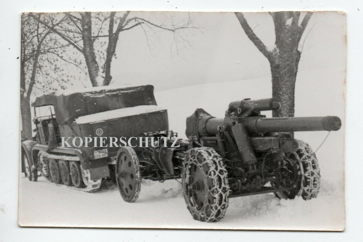 Russland Vorm. SDkfz LKW Halbkette Flak Geschütz Kanone Winter