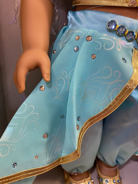 5F844AF3-8A71-439E-A7A5-1A4B1DBE4857