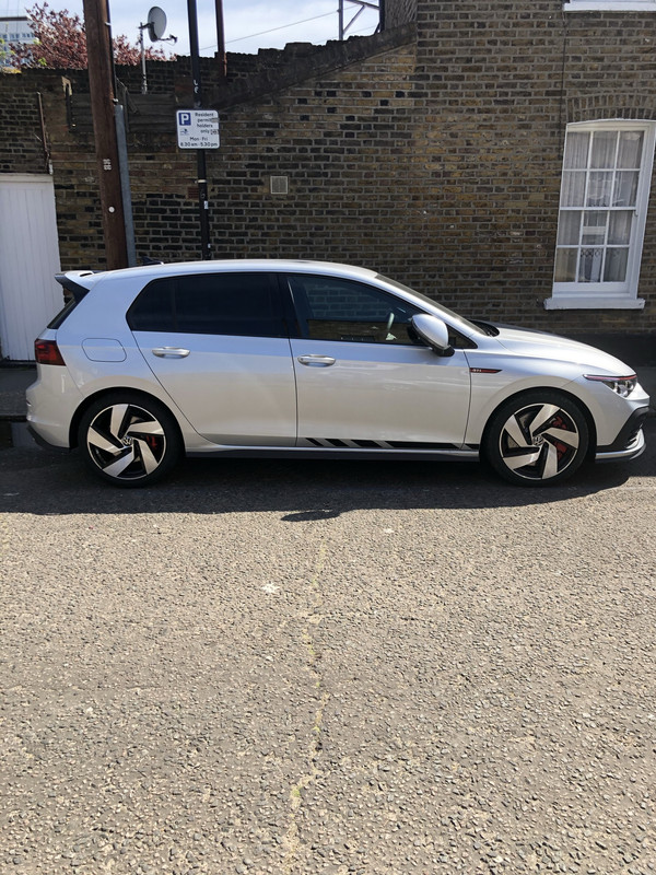 8E748314-CD46-413E-9835-69D7A31F976B