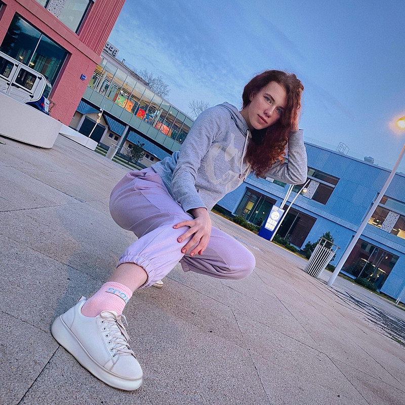 6E212A8B-C3B5-438C-948F-4CAF496246E3