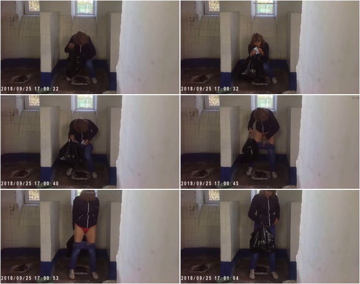 [Image: Spy-open-toilet-piss-3.jpg]