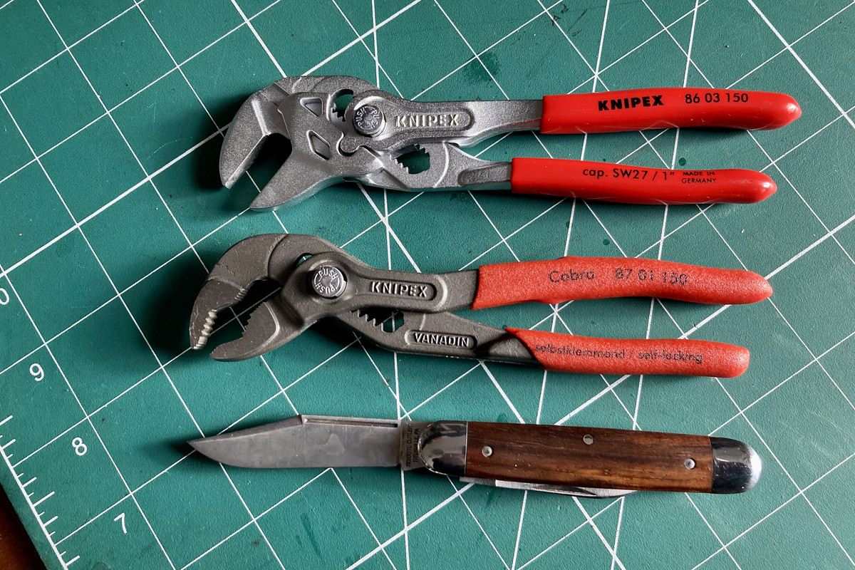 2321100D-EB47-4D09-B8D8-90F072FBAE2F