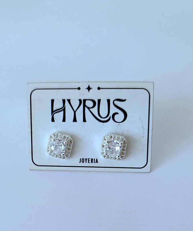 Arete blanco cuadrado #00188