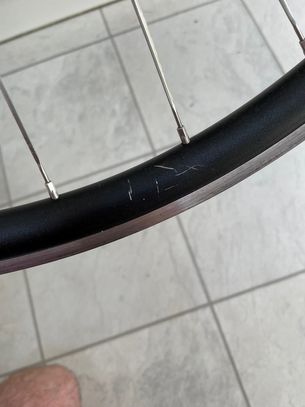 [FS] Hand built 700c wheels Pacenti rims, DuraAce HB9000 hubs pink