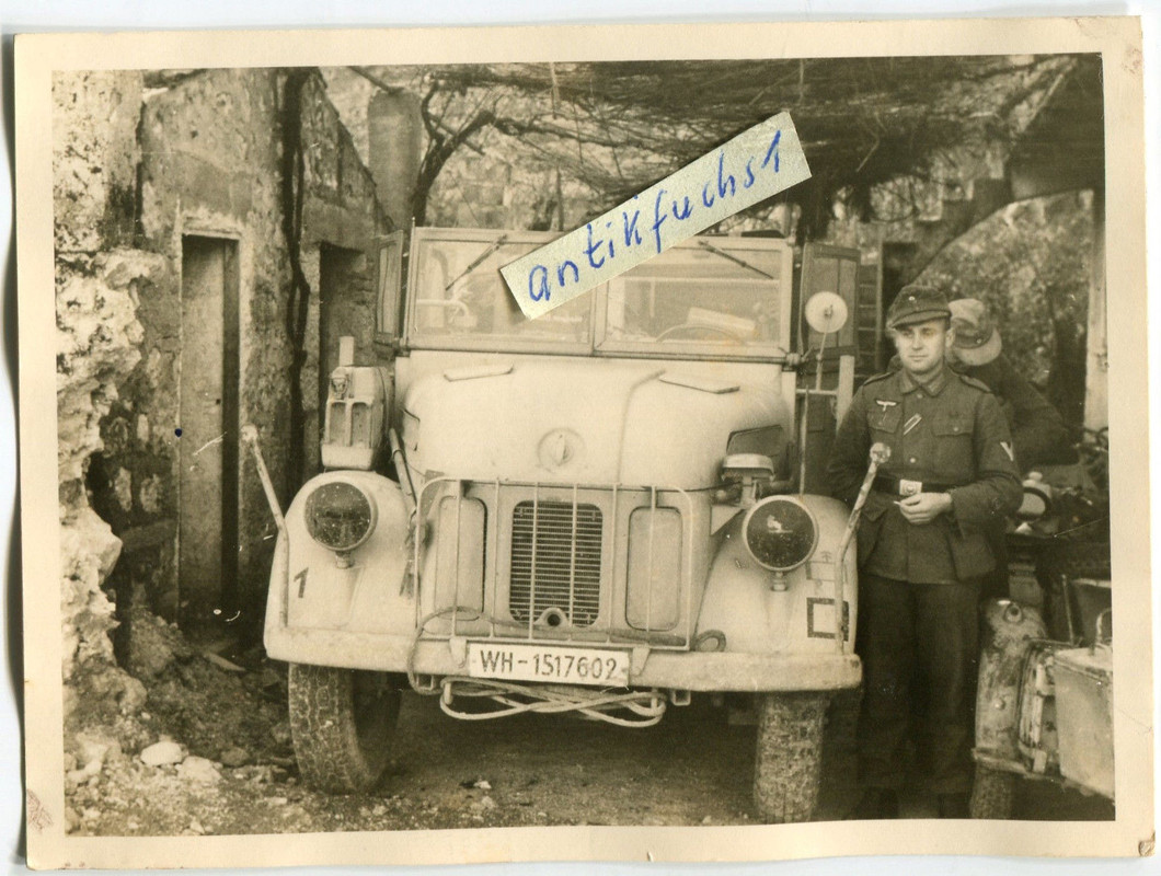 Steyer-Militär-Kübelwagen bei Cassino 1944 , Monte Cassino in It