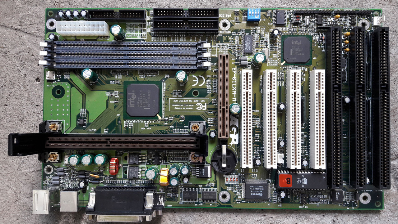 EPOX-EP-61LXA-M-P2-233-52