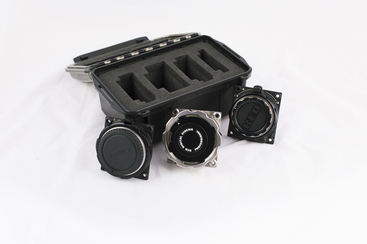 Red-Lens-Mounts-02.jpg