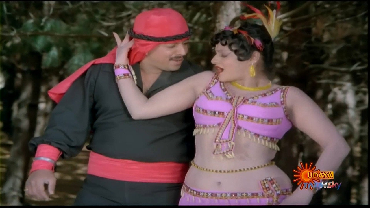 Jayamalini Hot Jungle Song~HDTV.mp4_20201024_123125.396