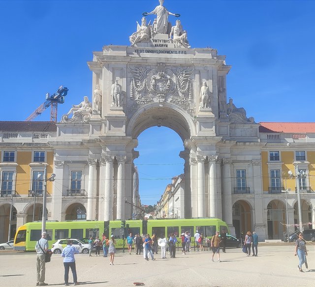 Escapada a Lisboa - Blogs de Portugal - Museo Jerónimos, Descubridores, Torre de Belem, iglesias y atardecederes (66)