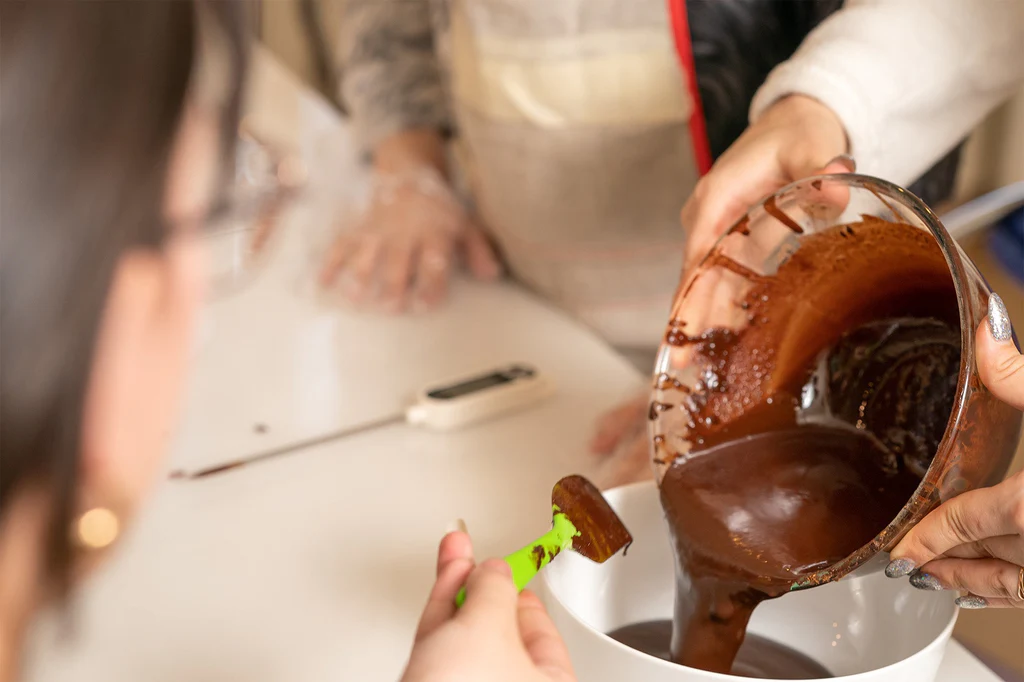 Knowing the Science Behind Ice Cream-Hardening Chocolate Sauce