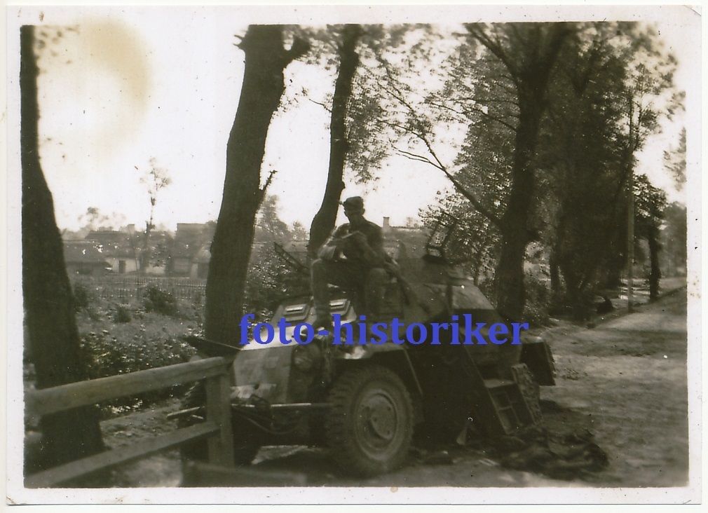 abgeschossener dts Panzer Spähwagen SDKFZ 222 au