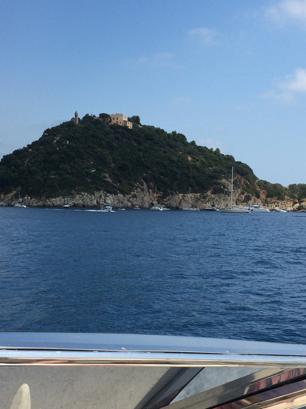 672D3E26-8664-439F-A077-10D11B325134