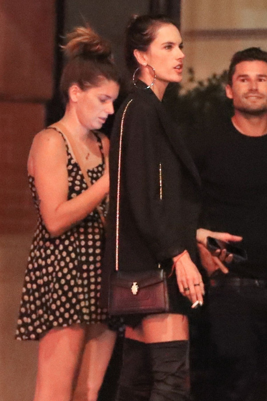 alessandra-ambrosio-night-out-in-new-york-09-09-2018-4